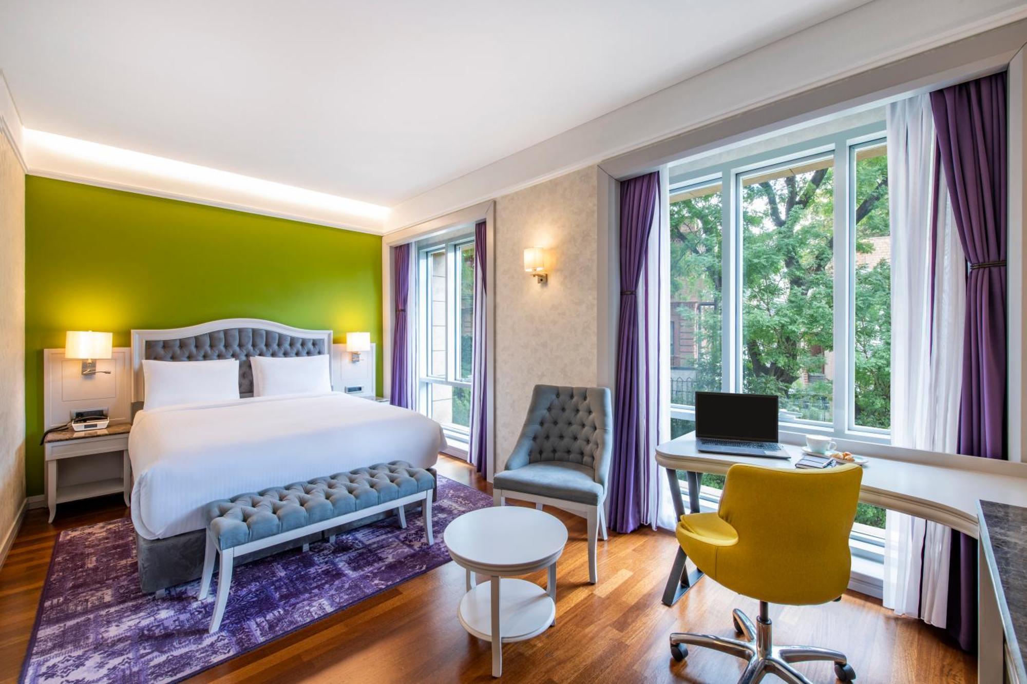 Hotel Mercure Old Town 4*