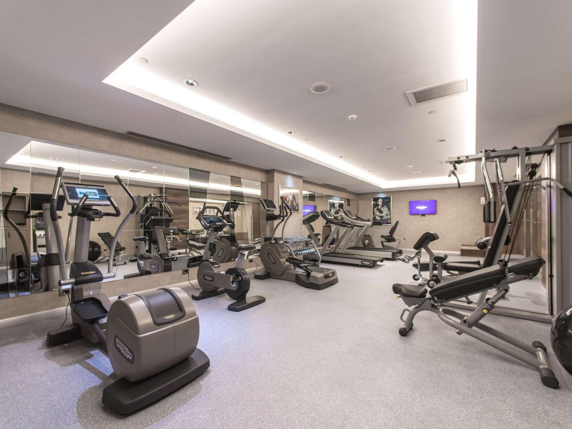Hotel Mercure Old Town 4*