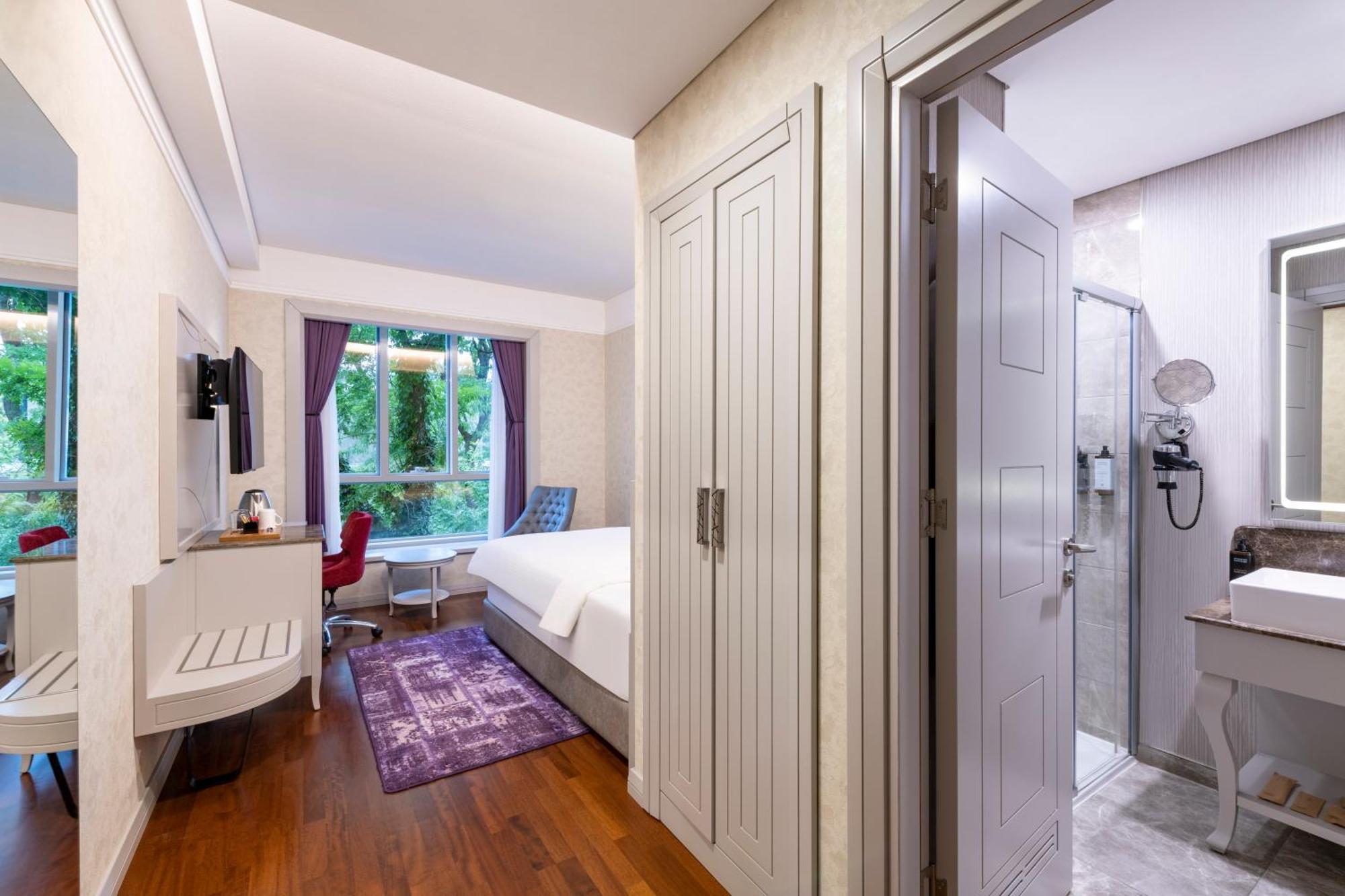 Mercure Old Town 4*